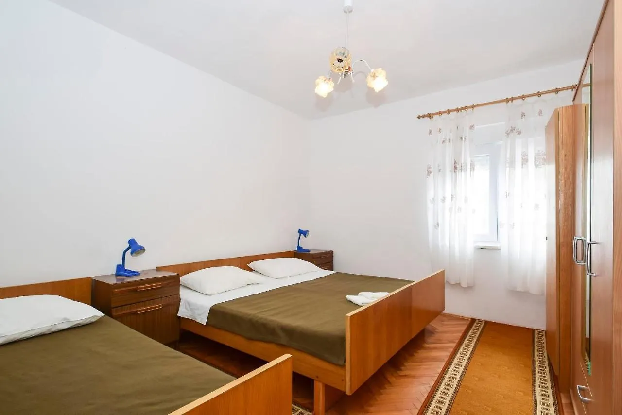 Apartments Silvana 597 Vlasici